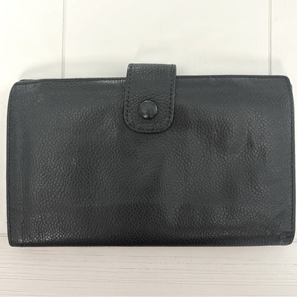 Chanel Black Leather Caviar Interlocking CC Long Bi-fold Wallet - Picture 3 of 17